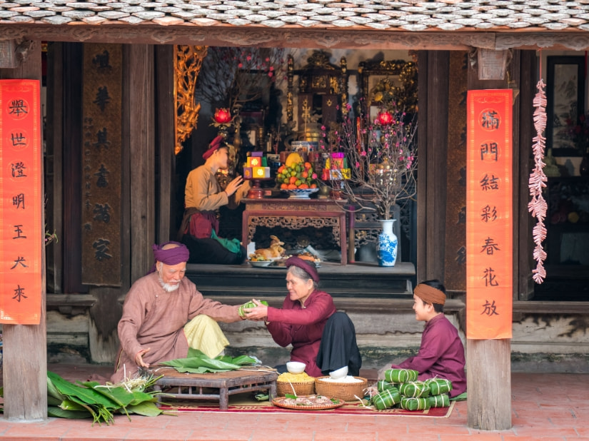 Các phong tục ngày Tết trong Tiếng Anh