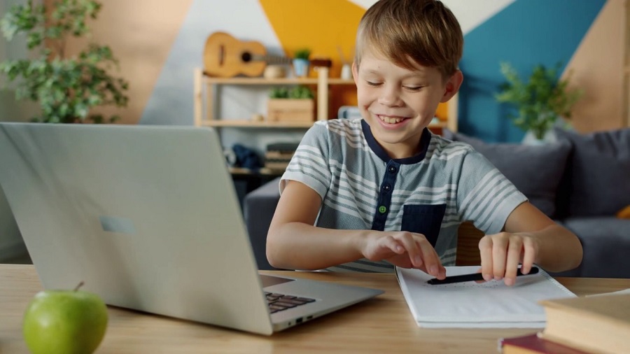 Học tiếng Anh trực tuyến có thể giúp ích cho tương lại của trẻ em như thế nào? 