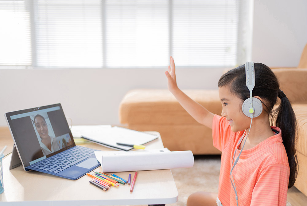 Tiếng Anh trực tuyến lớp 8