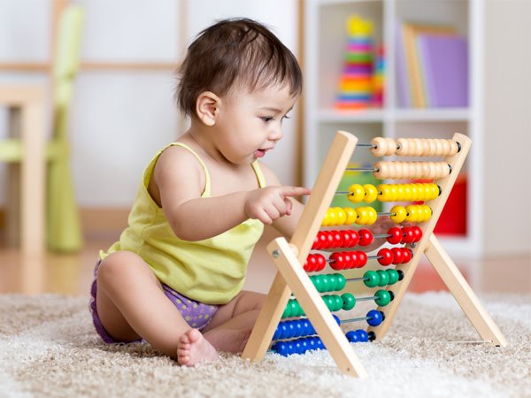 kích thích trí thông minh của trẻ