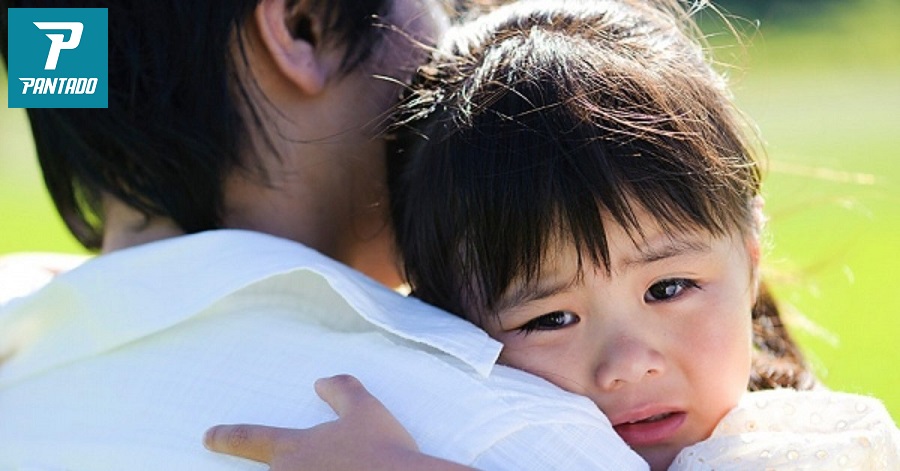 lợi ích khi ôm con vào lòng