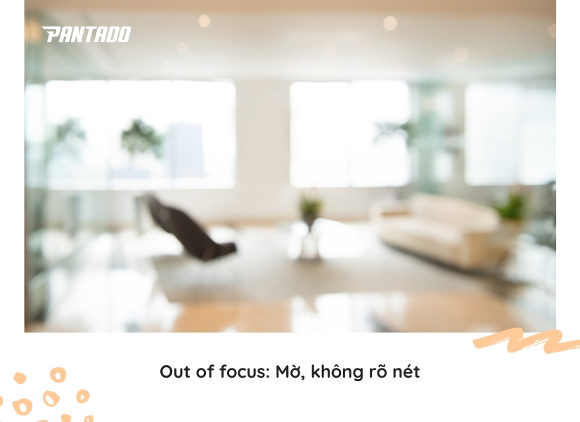 Collocations với "out of"