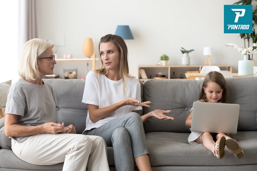 Phải làm gì để ông bà đồng ý với cách dạy con của bạn