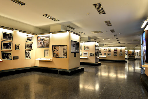 từ vựng tiếng Anh về viện bảo tàng